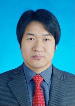 陈洪震2.JPG